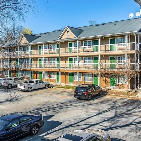 Hometowne Studios By Red Roof Atlanta Ne - Downtown Norcross Exterior photo